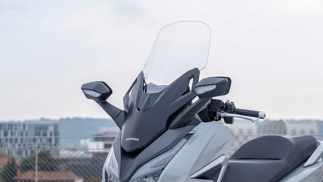 Xe máy Thái chặt đẹp Honda SH 350i, tích hợp điều khiển bằng giọng nói, bình xăng 11,7L - Ảnh 10. Xe máy Thái chặt đẹp Honda SH 350i, tích hợp điều khiển bằng giọng nói, bình xăng 11,7L - Ảnh 10.