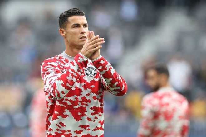 Ronaldo có hành động khiến tất cả nể phục ở trận đấu với Young Boys - Ảnh 8.