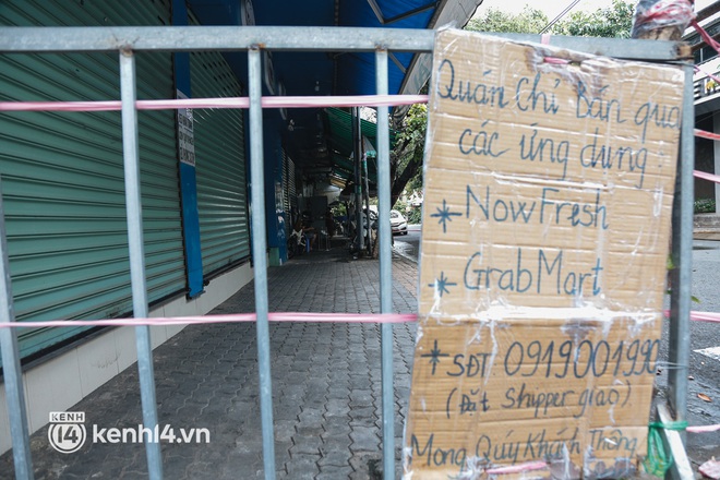 Toàn cảnh quận 7 trước ngày thí điểm mở cửa: Nhiều hàng quán ăn uống vẫn “im lìm” - Ảnh 9.