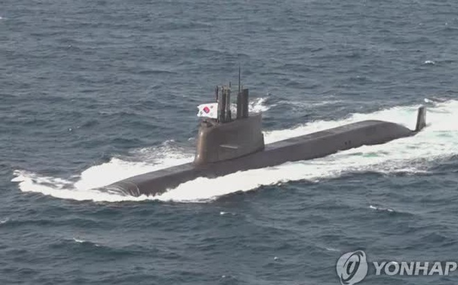 Tàu ngầm Dosan Ahn Chang-ho nặng 3.000 tấn được trang bị tên lửa đạn đạo. Ảnh: Yonhap News