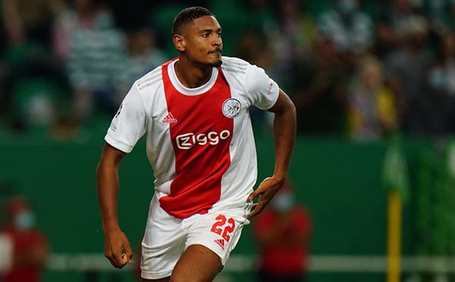 Haller bùng nổ ở trận Ajax đè bẹp Sporting Lisbon 5-1