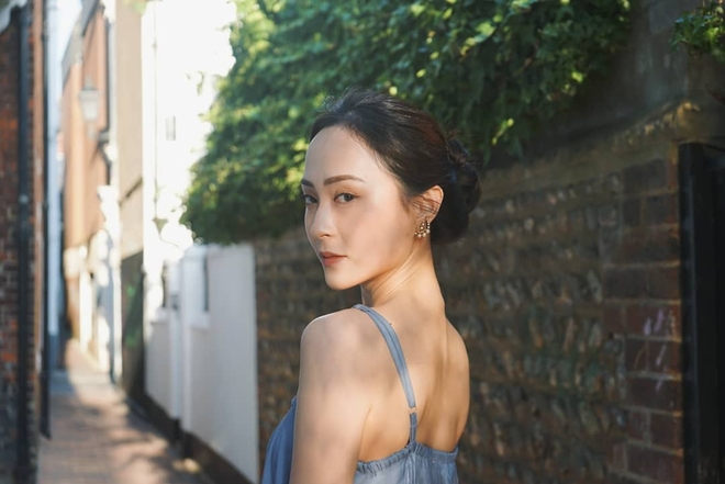 Nhan sắc gợi cảm của mỹ nữ gốc Việt đăng quang tại Hoa hậu Hong Kong 2021 - Ảnh 6.