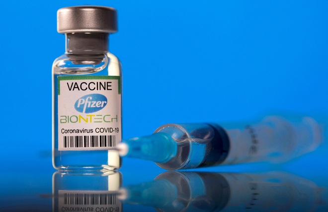 Con số báo động ở ổ dịch mới của Trung Quốc, thế giới phải dè chừng!; Tin vui về hiệu quả miễn dịch của 1 vaccine có ở Việt Nam - Ảnh 1.