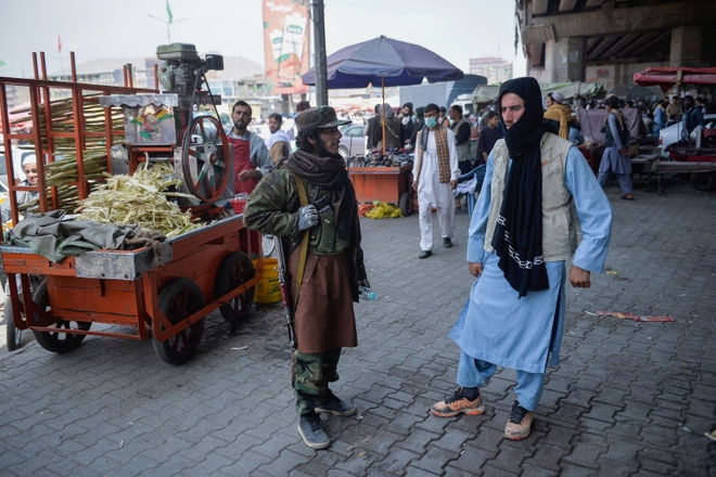 Sau 20 năm chinh chiến, chiến binh Taliban tìm cách thích nghi với… hoà bình - Ảnh 2.