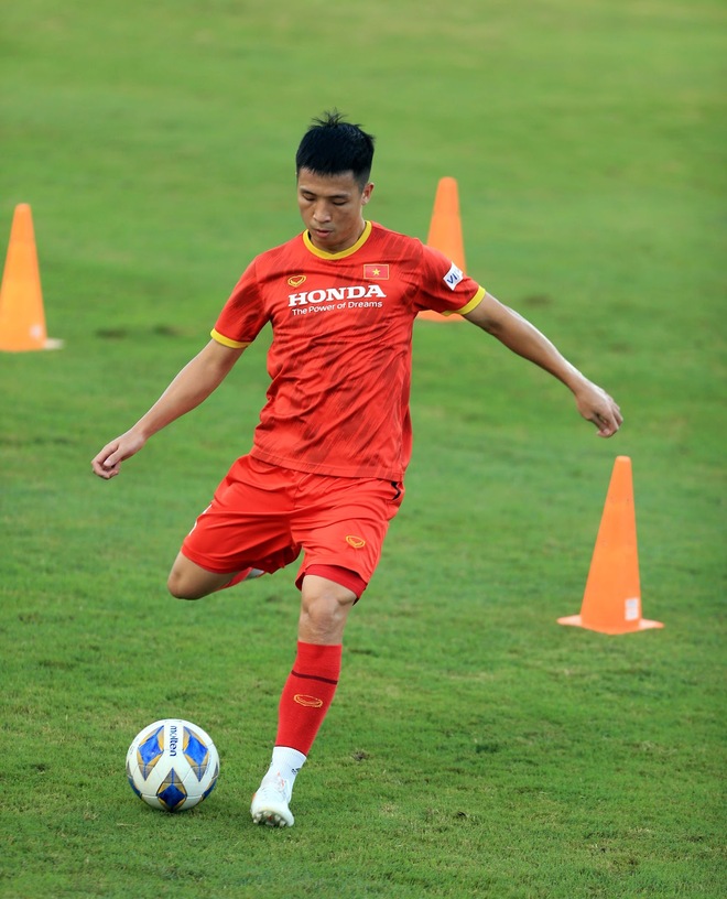 Thêm một cầu thủ U22 được bổ sung lên đội tuyển Việt Nam cho chiến dịch Vòng loại World Cup 2022 - Ảnh 16.