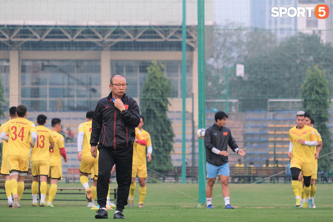 Khả năng xuất hiện “ảo thuật” tại lễ bốc thăm chia bảng AFF Cup 2020 và ảnh hưởng với đội tuyển Việt Nam - Ảnh 6.