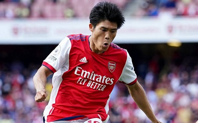Takehiro Tomiyasu không mất thời gian để hòa nhập với Arsenal