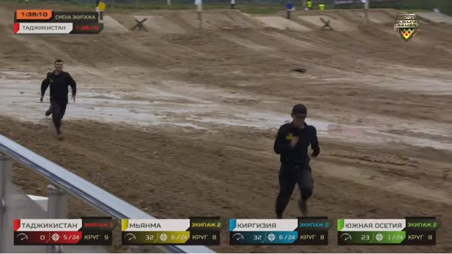 Chung kết Tank Biathlon 2021: Trận đấu đang diễn ra vô cùng quyết liệt và gay cấn - Chưa bao giờ đáng xem như thế - Ảnh 4.