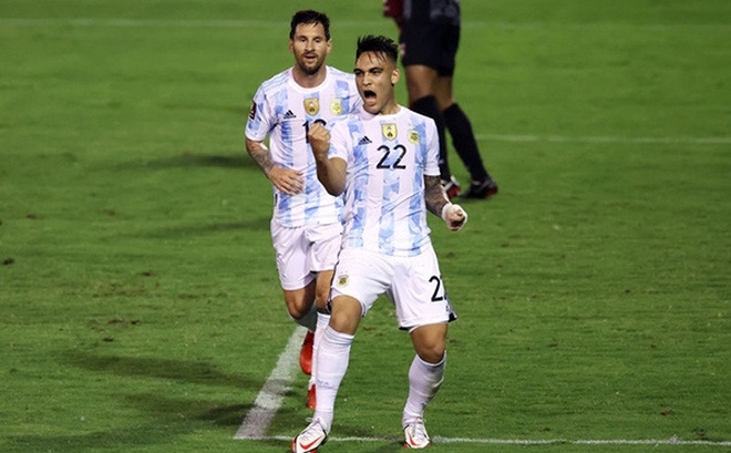 Lautaro Martinez ghi bàn mở tỉ số