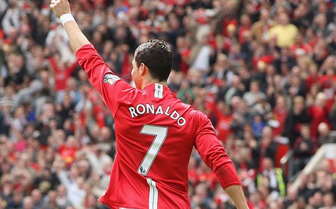 Tên tuổi của Ronaldo gắn liền với chiếc áo số 7