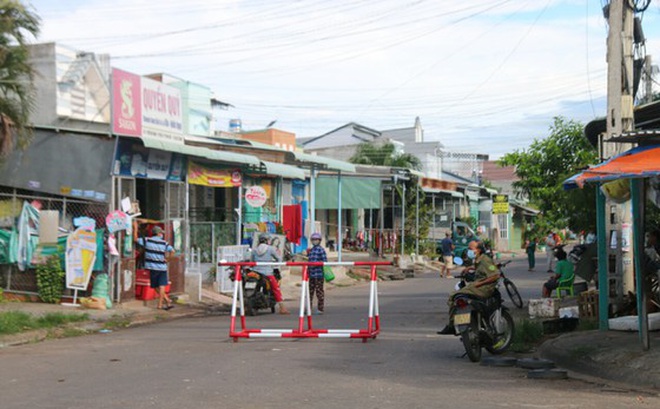 Phường Phú Tài (TP Phan Thiết) bị phong tỏa do có ca nhiễm Covid-19. Ảnh: Báo Sài Gòn Giải Phóng