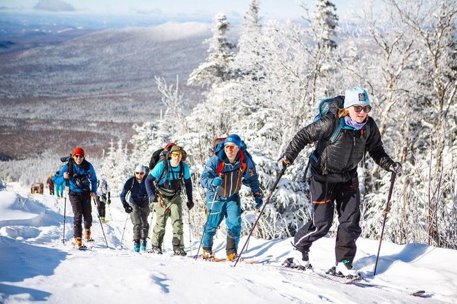 Vùng đất có thời tiết buốt giá, khắc nghiệt ngang đỉnh Everest - Ảnh 6.