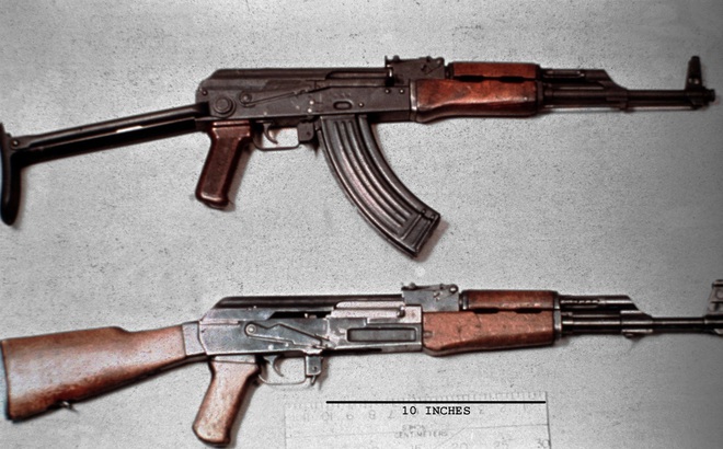 AK-47 và các biến thể của nó được Mikhail Kalashnicov chế tạo năm 1947 là súng tự động tốt nhất thế giới.