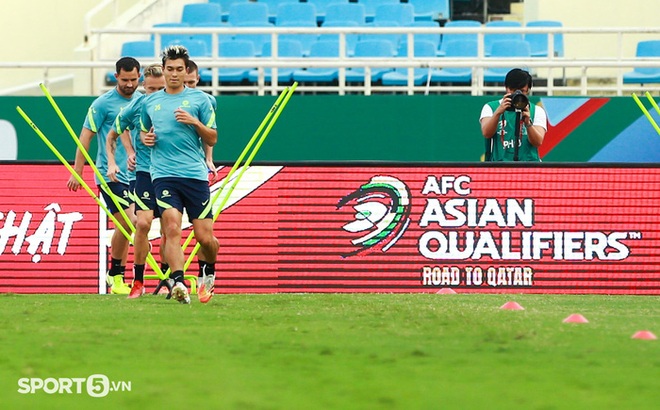 Hậu vệ Australia cao gần 2m là thách thức của tuyển Việt Nam - Ảnh 10.