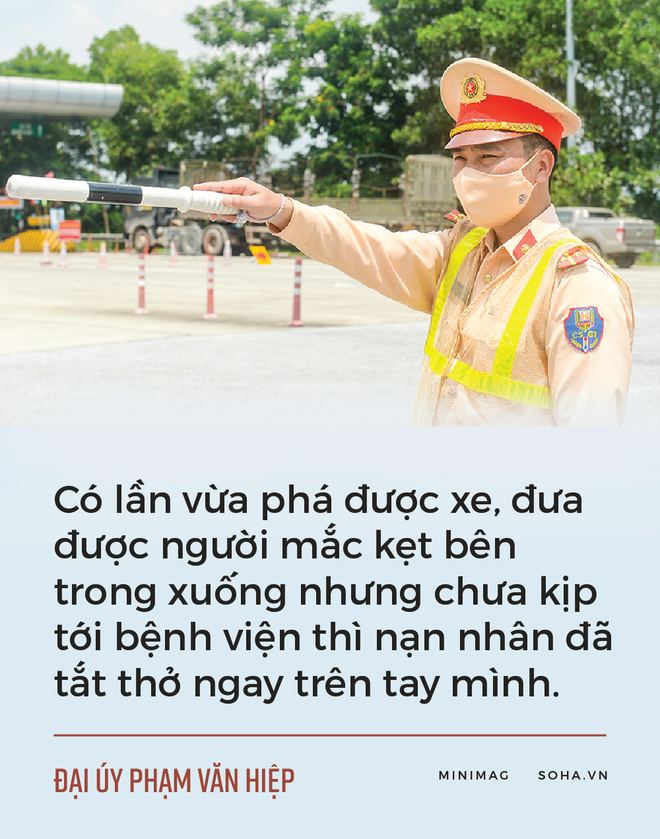 CSGT trong đại dịch Covid-19: “Lúc bắt tội phạm chúng tôi chẳng nghĩ gì, xong việc nhớ lại mới giật mình - Ảnh 7.