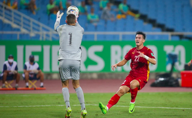 CĐV Trung Quốc tuyệt vọng vì Việt Nam thua Australia 0-1: Chẳng có đội nào yếu để chúng ta bắt nạt - Ảnh 2.