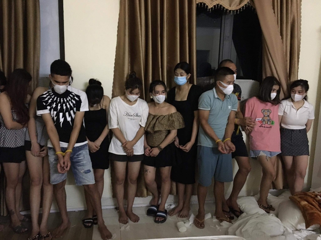 Phú Thọ: Bắt quả tang 17 nam nữ thanh niên tụ tập “bay lắc” trong nhà nghỉ - Ảnh 2.
