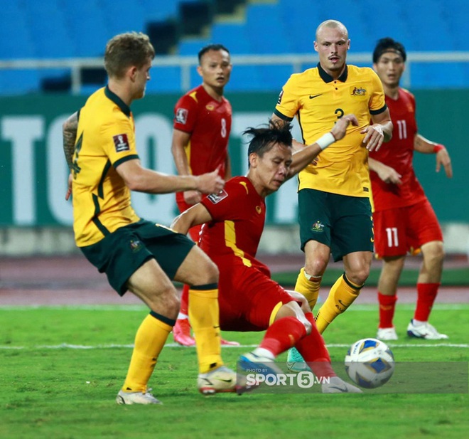 Fan châu Á hết lời khen tuyển Việt Nam sau trận đấu kiên cường trước Australia - Ảnh 1.
