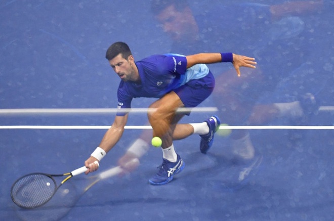 Liên tiếp bị la ó và gây nhiễu từ khán đài, Djokovic vẫn bản lĩnh ngược dòng vào bán kết US Open - Ảnh 5.