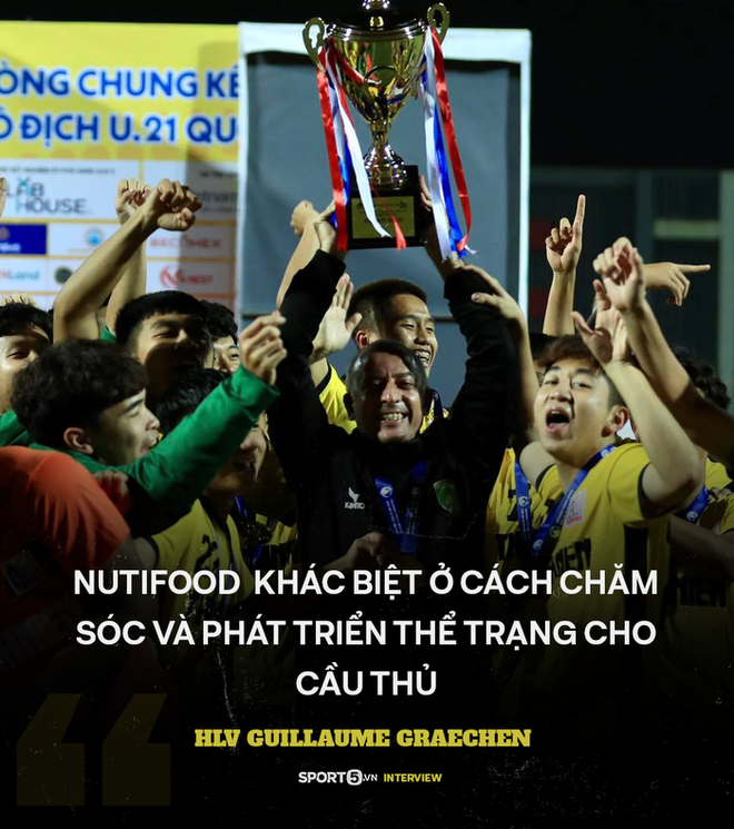 HLV Guillaume Graechen: Tôi sợ cầu thủ của mình sẽ thui chột ở một đội bóng V.League - Ảnh 4.