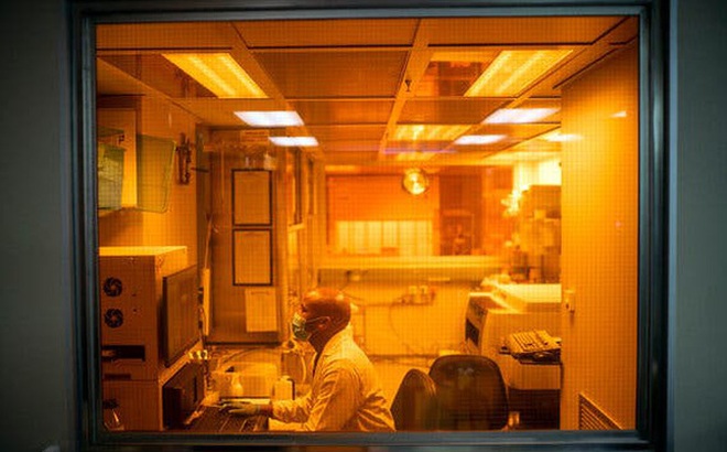 Omicron khiến phổi bị tổn thương ít hơn những biến thể khác. Ảnh: AP