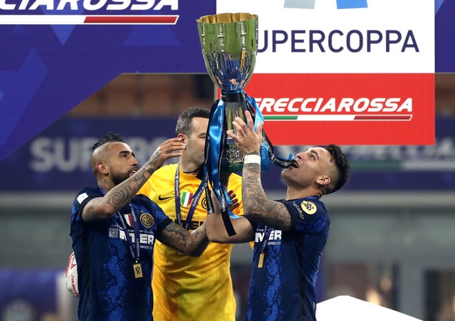 2 cựu sao MU tỏa sáng ở hiệp phụ giúp Inter hạ Juve để giành siêu cúp Italy - Ảnh 16.