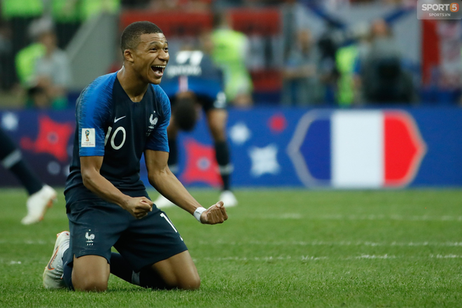  Kylian Mbappe, đứa trẻ bị nước Pháp chiều hư và sứ mệnh giành QBV (Phần 2)  - Ảnh 4.