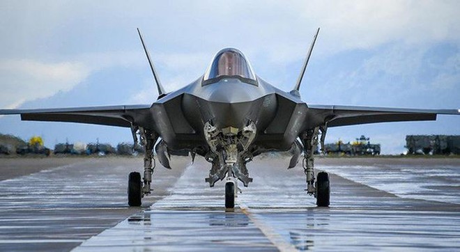 Lộ diện quốc gia đầu tiên có không quân sở hữu toàn chiến cơ tàng hình F-35 - Ảnh 1.