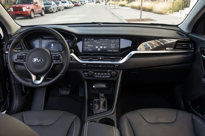 Uống chỉ 4,8 lít xăng/100km, mẫu xe Kia ngập công nghệ, phả hơi nóng vào Mazda CX-5 - Ảnh 5.