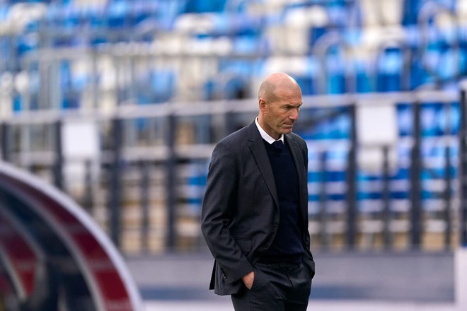 Chuyển nhượng bóng đá 19/1: Zidane đạt thỏa thuận với gã khổng lồ, MU chốt HLV mới? - Ảnh 1.