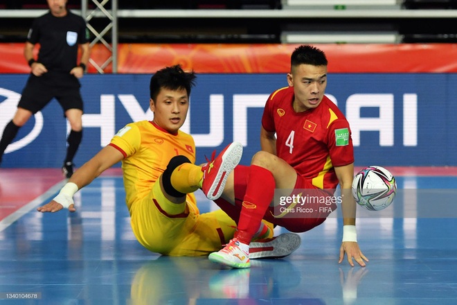 Hồ Văn Ý xếp thứ 10 ở hạng mục thủ môn futsal hay nhất thế giới - Ảnh 1.