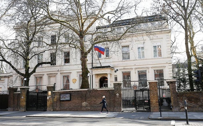 Đại sứ quán Nga ở London. Ảnh: Reuters