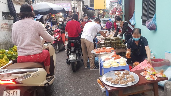 Ngày ông Công ông Táo, thực phẩm tăng giá chóng mặt - Ảnh 8.