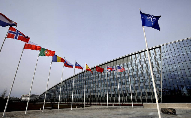Quốc kỳ các nước thành viên NATO.