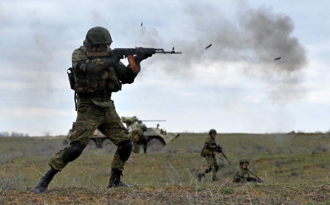 Binh sỹ Nga tham gia một cuộc tập trận gần Chechnya. Ảnh: Getty