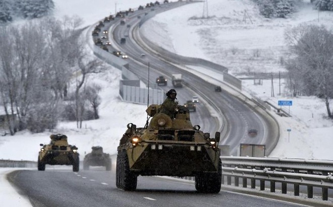 Xe quân sự Nga ở Crimea. Ảnh: AP