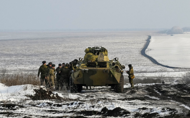 Nhóm binh lính Nga tham gia một cuộc tập trận ở phía nam vùng Rostov ngày 26/1/2022. (Ảnh: Reuters)