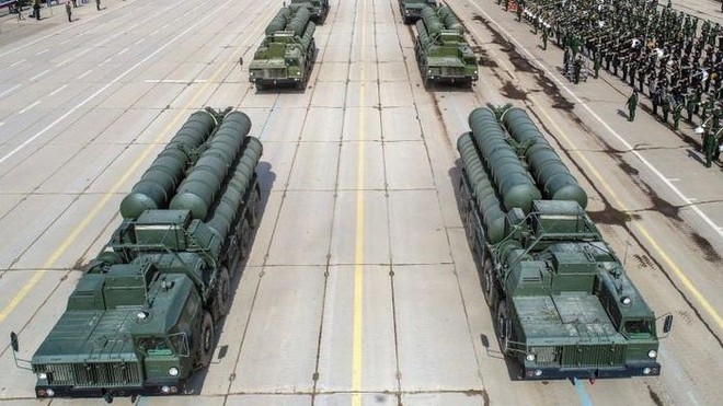 Đối phó NATO bằng S-400 và Su-35: Tại sao Nga điều lực lượng hùng mạnh tới Belarus? - Ảnh 1.