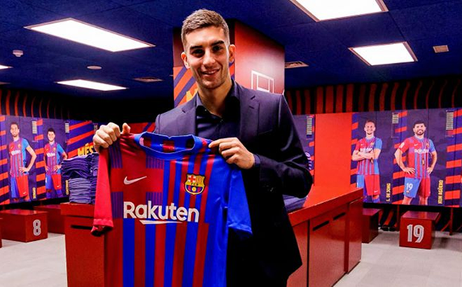 Ferran Torres sẽ ra mắt Barcelona tại Camp Nou vào tối nay