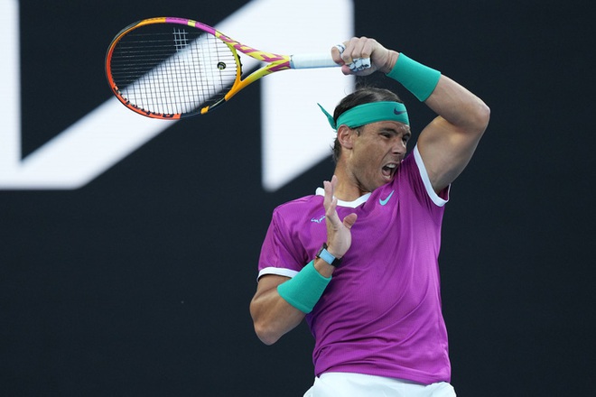 Ngược dòng kịch tính ở chung kết Australian Open, Nadal vượt Federer và Djokovic để cán mốc vĩ đại nhất lịch sử quần vợt nam - Ảnh 5.