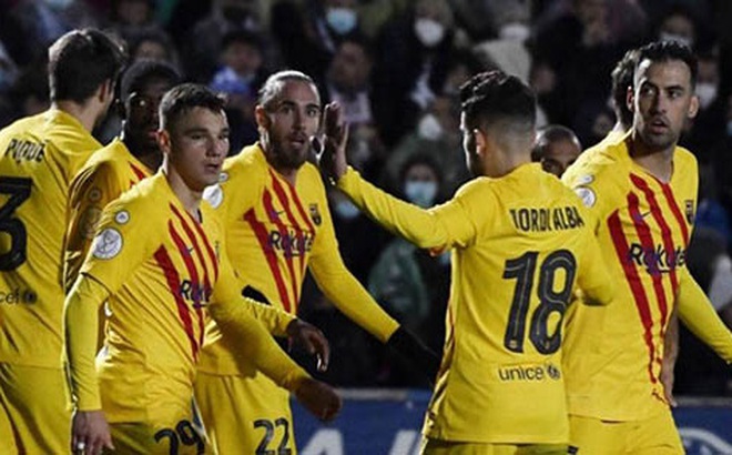 Nếu thắng Granada, Barca có thể lọt vào top 4