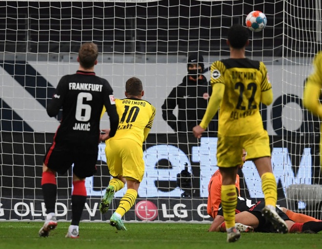 Dortmund lội ngược dòng không tưởng ở trận đầu tiên trong năm 2022 - Ảnh 8.