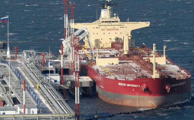Tàu chở dầu Moscow University tại cảng Kozmino, Nga. Ảnh: Reuters