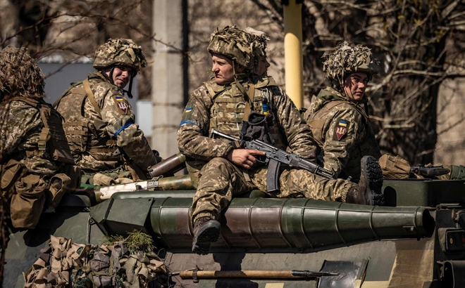 Binh lính Ukraine ở thành phố Severodonetsk, khu vực Donbass. Ảnh: AFP