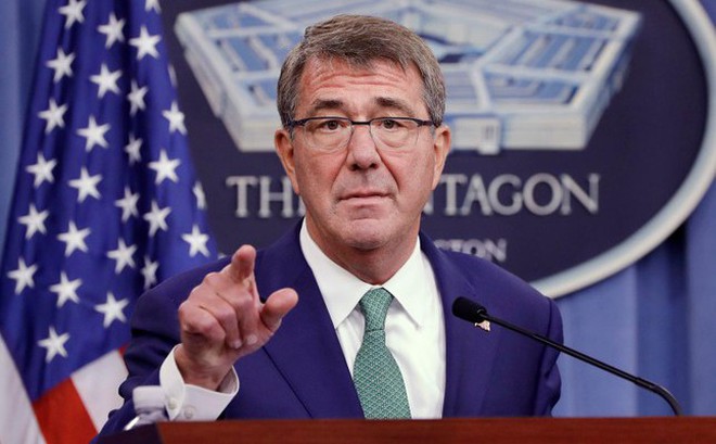 Ông Ash Carter. Ảnh: AP