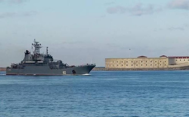 Tàu chiến Nga vào cảng Sevastopol của Crimea. Ảnh: Sputnik