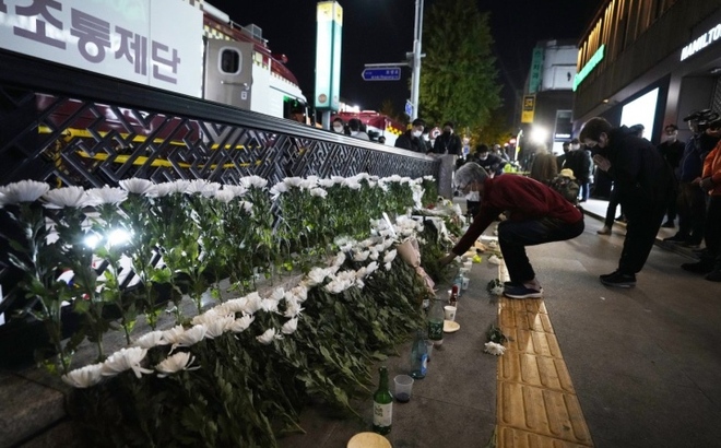 154 người nước ngoài thiệt mạng trong thảm kịch Itaewon. (Ảnh: AP)