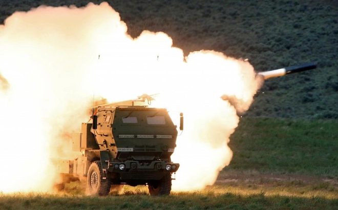 Hệ thống pháo phản lực HIMARS. Ảnh: Reuters