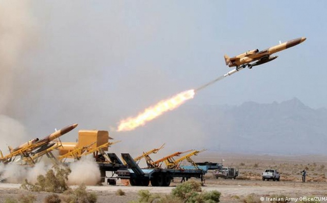 UCAV được Iran thử nghiệm gần thủ đô Tehran ngày 25/8. Ảnh: IMAGO