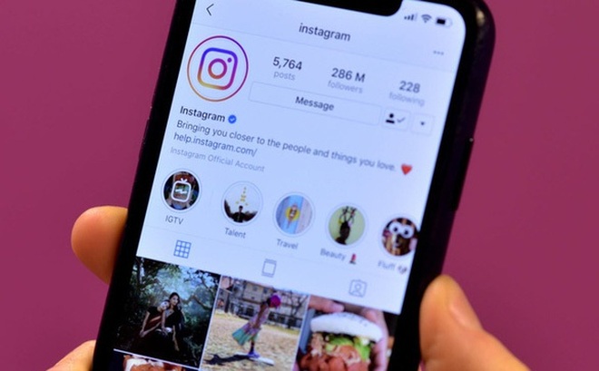 Instagram đang xem xét vấn đề nhiều tài khoản dừng hoạt động - Ảnh: PA